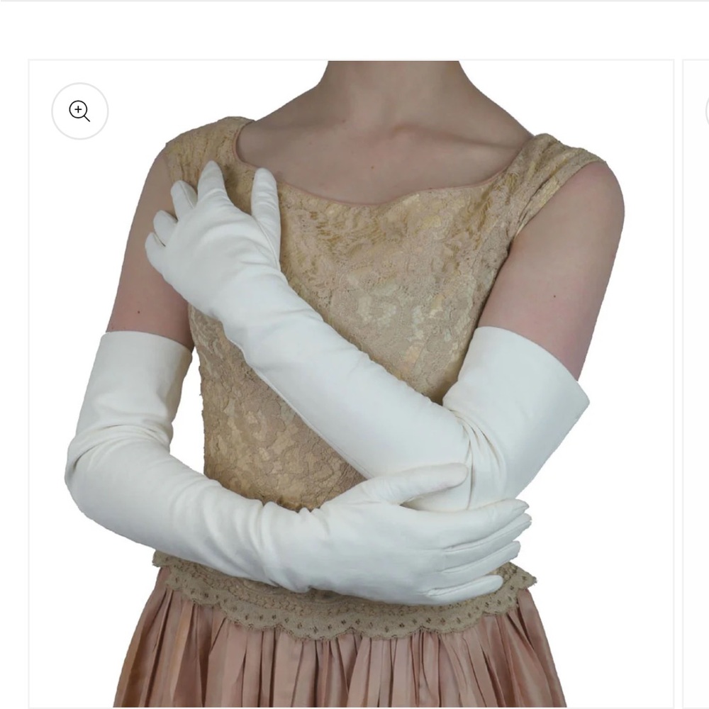 Cornelia James Leather Long White Opera Gloves
Never Worn